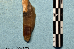 372